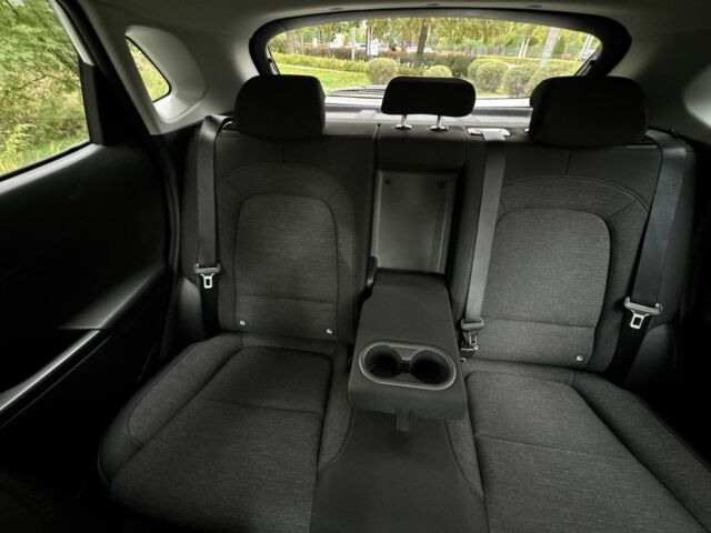 Белый Хендай Другая, объемом двигателя 0 л и пробегом 103 тыс. км за 17699 $, фото 21 на Automoto.ua