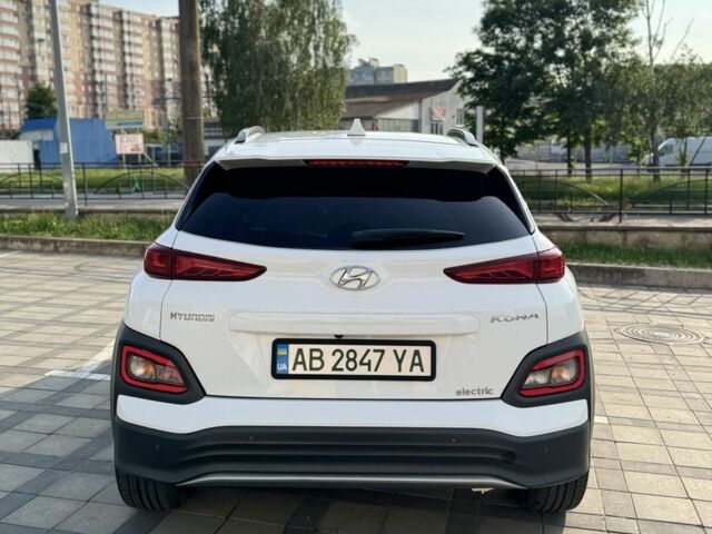 Белый Хендай Другая, объемом двигателя 0 л и пробегом 100 тыс. км за 16300 $, фото 1 на Automoto.ua