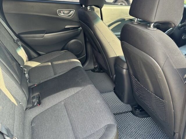 Белый Хендай Другая, объемом двигателя 0 л и пробегом 100 тыс. км за 16300 $, фото 4 на Automoto.ua