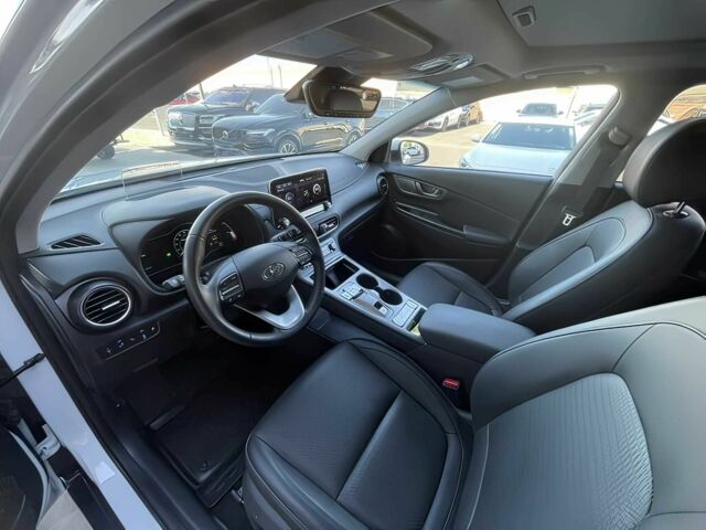 Белый Хендай Другая, объемом двигателя 0 л и пробегом 45 тыс. км за 9600 $, фото 8 на Automoto.ua