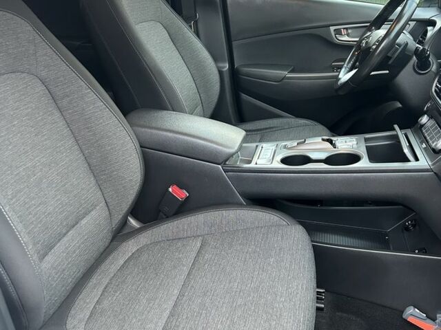 Белый Хендай Другая, объемом двигателя 0 л и пробегом 109 тыс. км за 16204 $, фото 10 на Automoto.ua