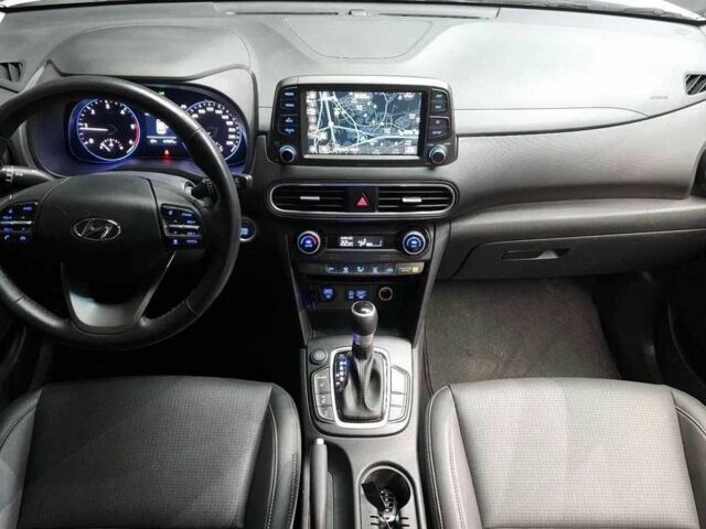 Белый Хендай Другая, объемом двигателя 1.6 л и пробегом 47 тыс. км за 13000 $, фото 6 на Automoto.ua