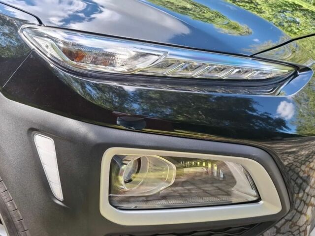 Белый Хендай Другая, объемом двигателя 2 л и пробегом 54 тыс. км за 12000 $, фото 4 на Automoto.ua