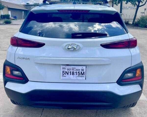 Белый Хендай Другая, объемом двигателя 2 л и пробегом 42 тыс. км за 5000 $, фото 3 на Automoto.ua