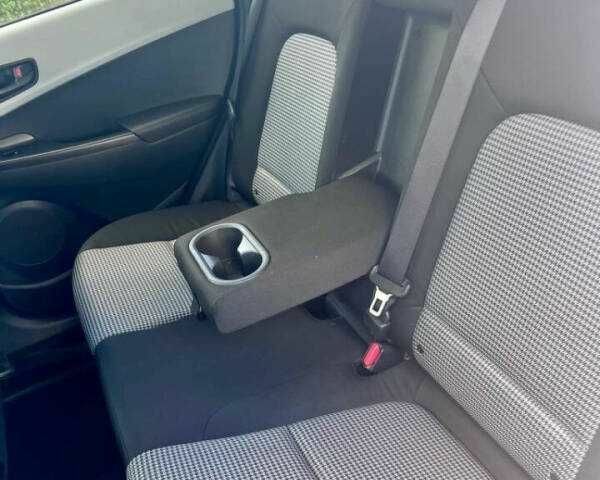 Белый Хендай Другая, объемом двигателя 2 л и пробегом 42 тыс. км за 5000 $, фото 12 на Automoto.ua