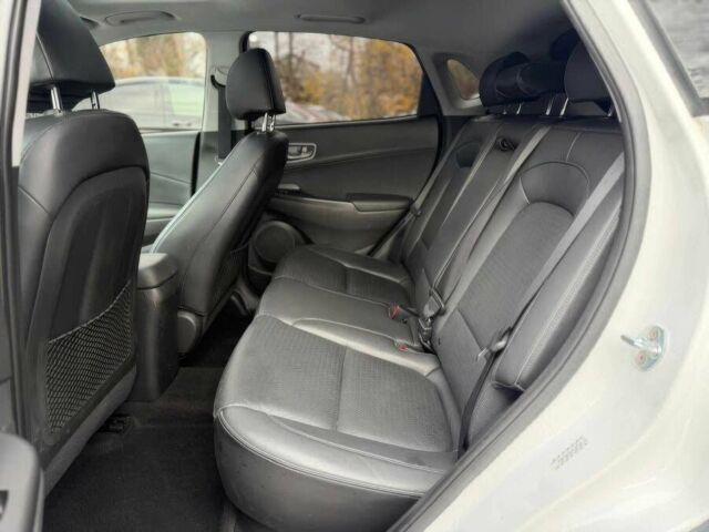 Белый Хендай Другая, объемом двигателя 0 л и пробегом 10 тыс. км за 14000 $, фото 9 на Automoto.ua