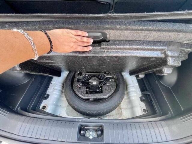 Белый Хендай Другая, объемом двигателя 2 л и пробегом 42 тыс. км за 5000 $, фото 15 на Automoto.ua