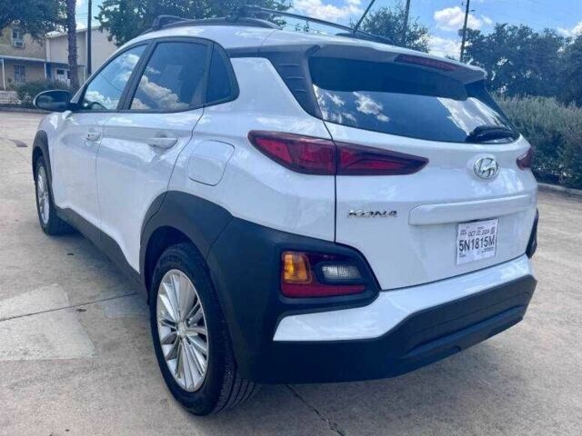 Белый Хендай Другая, объемом двигателя 2 л и пробегом 42 тыс. км за 5000 $, фото 4 на Automoto.ua