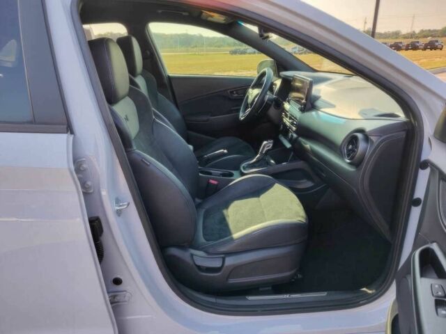 Белый Хендай Другая, объемом двигателя 2 л и пробегом 21 тыс. км за 26000 $, фото 10 на Automoto.ua