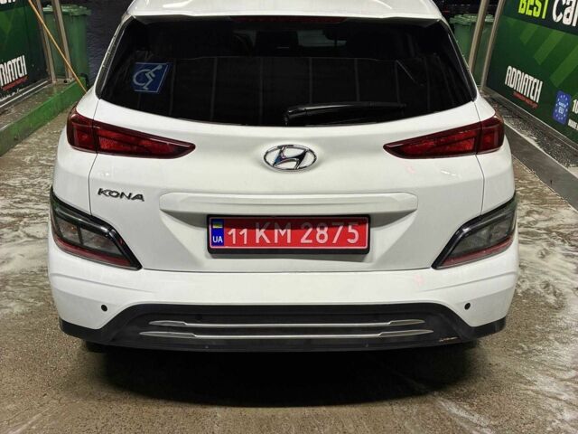 Белый Хендай Другая, объемом двигателя 0 л и пробегом 88 тыс. км за 20100 $, фото 4 на Automoto.ua