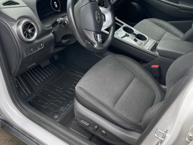 Белый Хендай Другая, объемом двигателя 0 л и пробегом 123 тыс. км за 18000 $, фото 6 на Automoto.ua