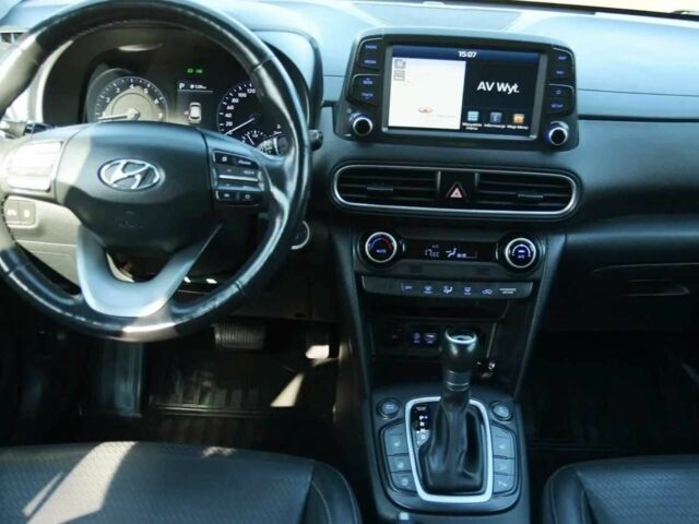 Белый Хендай Другая, объемом двигателя 2 л и пробегом 34 тыс. км за 14200 $, фото 6 на Automoto.ua