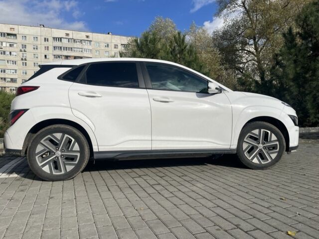 Белый Хендай Другая, объемом двигателя 0 л и пробегом 123 тыс. км за 18000 $, фото 2 на Automoto.ua