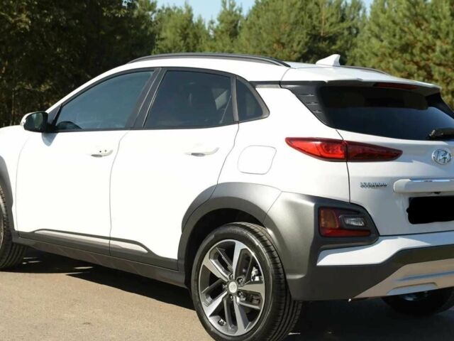 Белый Хендай Другая, объемом двигателя 2 л и пробегом 34 тыс. км за 14200 $, фото 3 на Automoto.ua