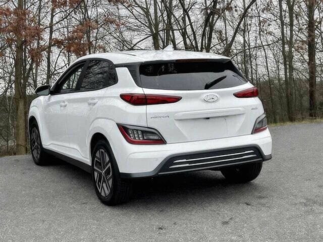 Белый Хендай Другая, объемом двигателя 0 л и пробегом 24 тыс. км за 11000 $, фото 6 на Automoto.ua