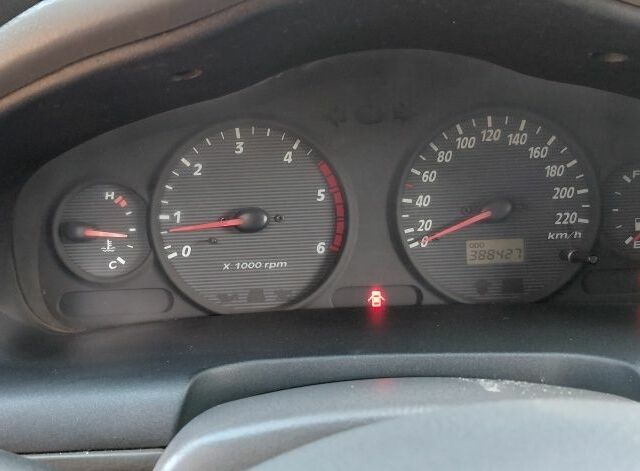 Чорний Хендай Інша, об'ємом двигуна 2 л та пробігом 390 тис. км за 3100 $, фото 9 на Automoto.ua