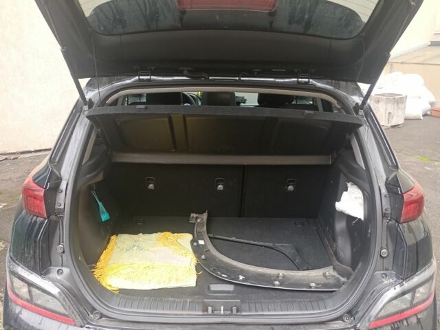 Черный Хендай Другая, объемом двигателя 0 л и пробегом 75 тыс. км за 18000 $, фото 1 на Automoto.ua