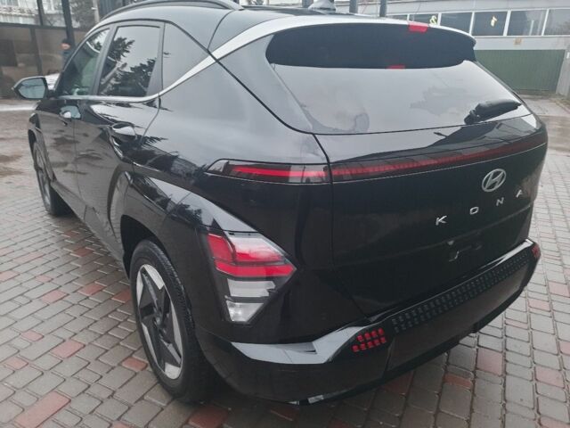 Черный Хендай Другая, объемом двигателя 0 л и пробегом 16 тыс. км за 26000 $, фото 4 на Automoto.ua