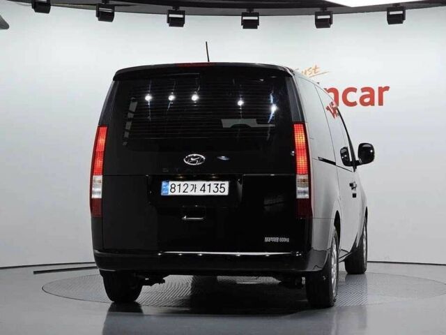 Чорний Хендай Інша, об'ємом двигуна 2.2 л та пробігом 29 тис. км за 22300 $, фото 3 на Automoto.ua