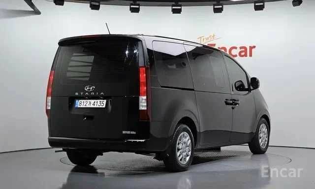 Чорний Хендай Інша, об'ємом двигуна 2.2 л та пробігом 29 тис. км за 22300 $, фото 2 на Automoto.ua