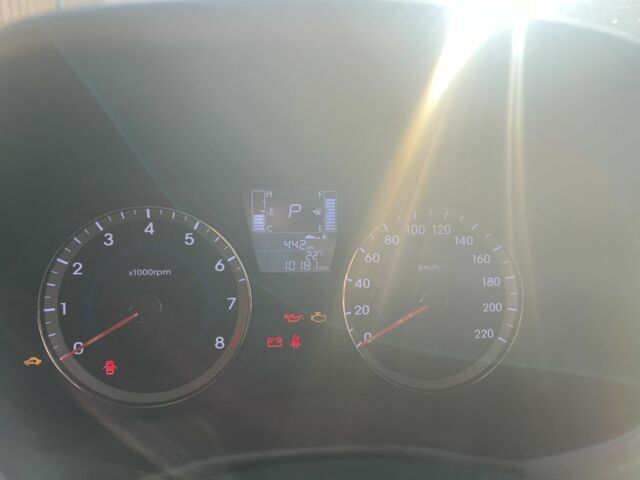 Чорний Хендай Інша, об'ємом двигуна 1.4 л та пробігом 10 тис. км за 10000 $, фото 4 на Automoto.ua