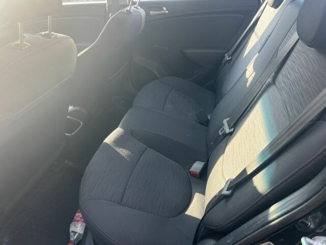 Чорний Хендай Інша, об'ємом двигуна 1.4 л та пробігом 10 тис. км за 10000 $, фото 3 на Automoto.ua