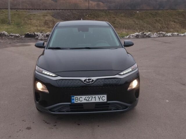 Чорний Хендай Інша, об'ємом двигуна 0 л та пробігом 115 тис. км за 16000 $, фото 1 на Automoto.ua