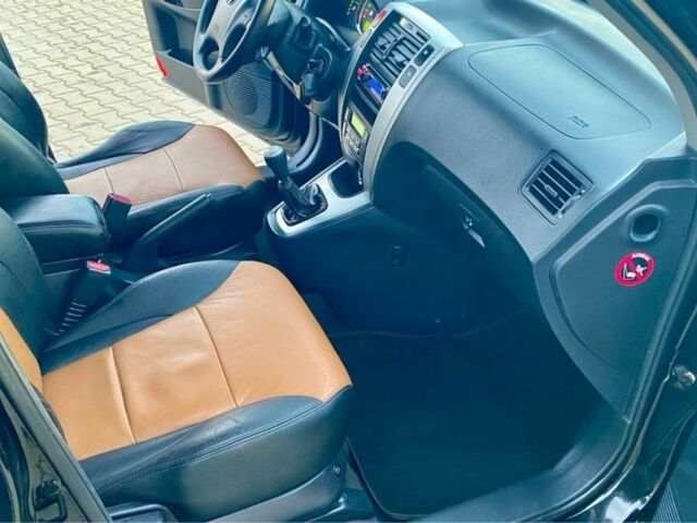 Черный Хендай Другая, объемом двигателя 2 л и пробегом 225 тыс. км за 8200 $, фото 13 на Automoto.ua