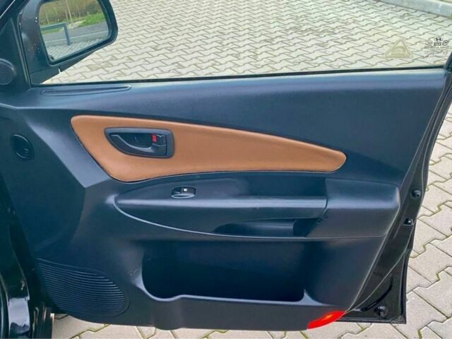 Черный Хендай Другая, объемом двигателя 2 л и пробегом 225 тыс. км за 8200 $, фото 16 на Automoto.ua