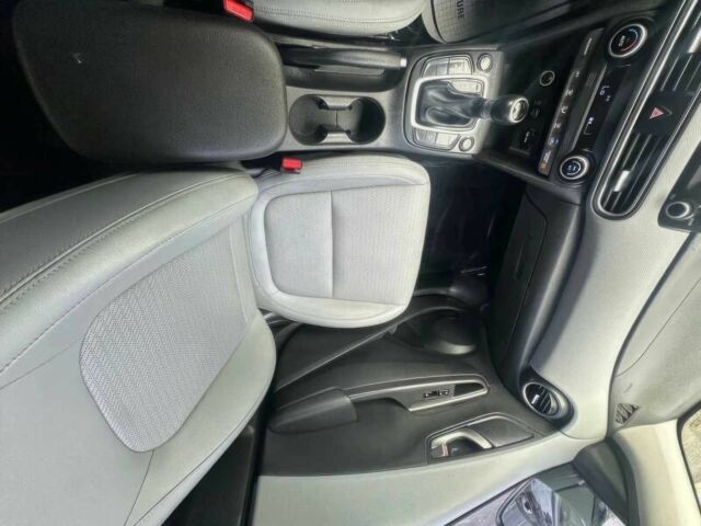 Черный Хендай Другая, объемом двигателя 1.6 л и пробегом 32 тыс. км за 14200 $, фото 8 на Automoto.ua