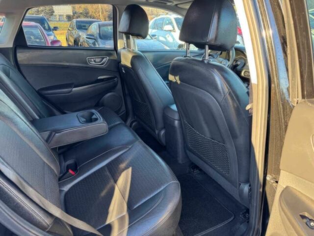 Черный Хендай Другая, объемом двигателя 0 л и пробегом 33 тыс. км за 1600 $, фото 10 на Automoto.ua