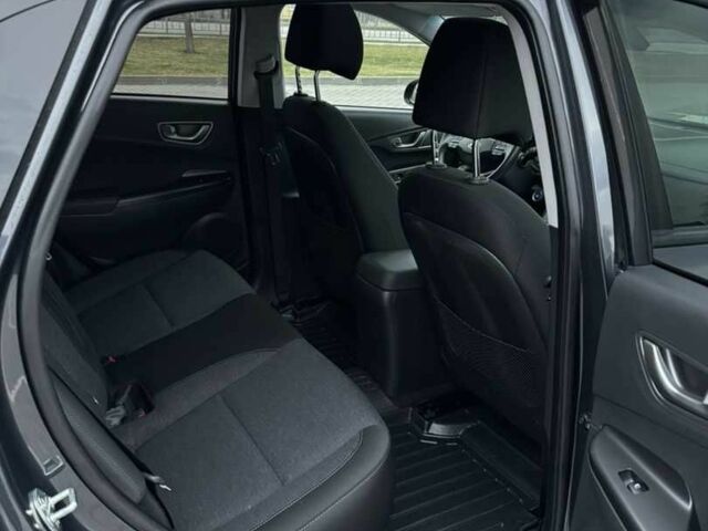 Черный Хендай Другая, объемом двигателя 0 л и пробегом 41 тыс. км за 20500 $, фото 10 на Automoto.ua