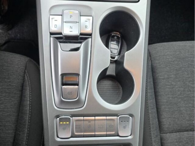 Черный Хендай Другая, объемом двигателя 2 л и пробегом 40 тыс. км за 18400 $, фото 12 на Automoto.ua