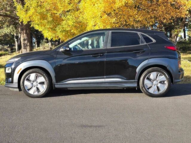 Черный Хендай Другая, объемом двигателя 0 л и пробегом 17 тыс. км за 8000 $, фото 3 на Automoto.ua