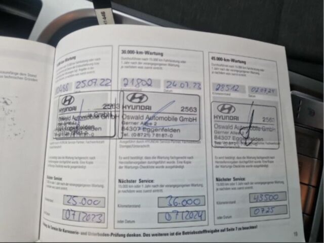 Черный Хендай Другая, объемом двигателя 2 л и пробегом 40 тыс. км за 18400 $, фото 22 на Automoto.ua