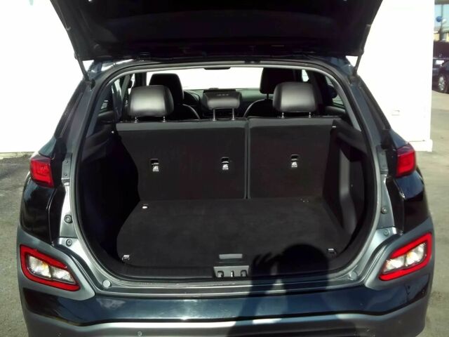 Черный Хендай Другая, объемом двигателя 0 л и пробегом 20 тыс. км за 9000 $, фото 12 на Automoto.ua