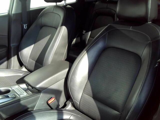 Черный Хендай Другая, объемом двигателя 0 л и пробегом 20 тыс. км за 9000 $, фото 9 на Automoto.ua