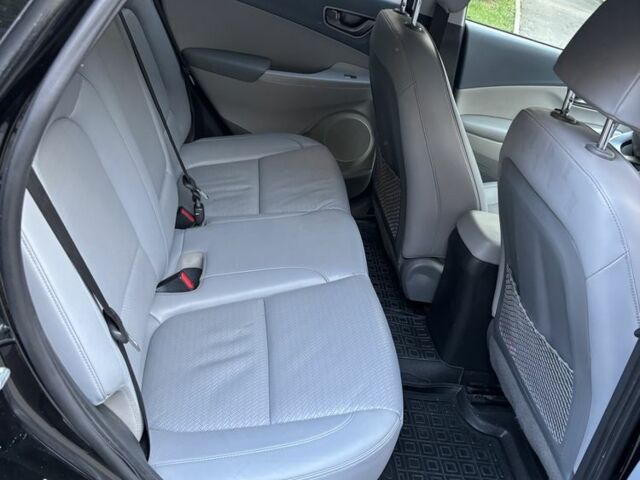 Черный Хендай Другая, объемом двигателя 0 л и пробегом 165 тыс. км за 15999 $, фото 7 на Automoto.ua