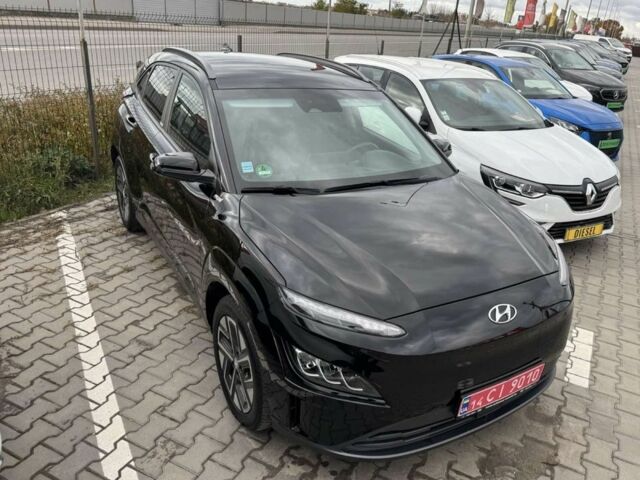 Черный Хендай Другая, объемом двигателя 2 л и пробегом 40 тыс. км за 18400 $, фото 3 на Automoto.ua