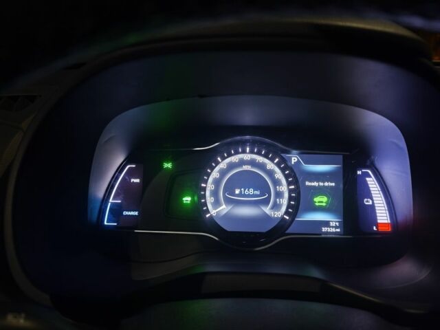 Черный Хендай Другая, объемом двигателя 0 л и пробегом 60 тыс. км за 17000 $, фото 5 на Automoto.ua