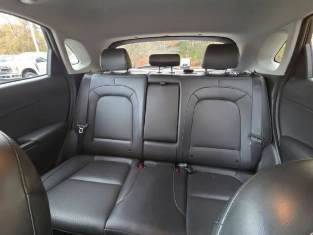 Черный Хендай Другая, объемом двигателя 1.6 л и пробегом 16 тыс. км за 11000 $, фото 10 на Automoto.ua