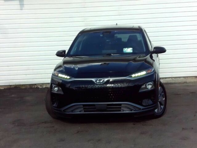 Черный Хендай Другая, объемом двигателя 0 л и пробегом 20 тыс. км за 9000 $, фото 1 на Automoto.ua