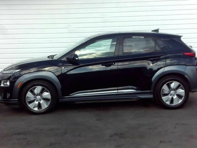 Черный Хендай Другая, объемом двигателя 0 л и пробегом 20 тыс. км за 9000 $, фото 2 на Automoto.ua