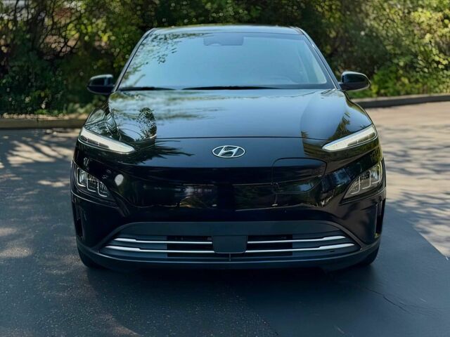 Черный Хендай Другая, объемом двигателя 0 л и пробегом 19 тыс. км за 12000 $, фото 1 на Automoto.ua