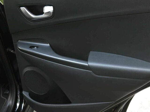 Черный Хендай Другая, объемом двигателя 0 л и пробегом 141 тыс. км за 18350 $, фото 12 на Automoto.ua