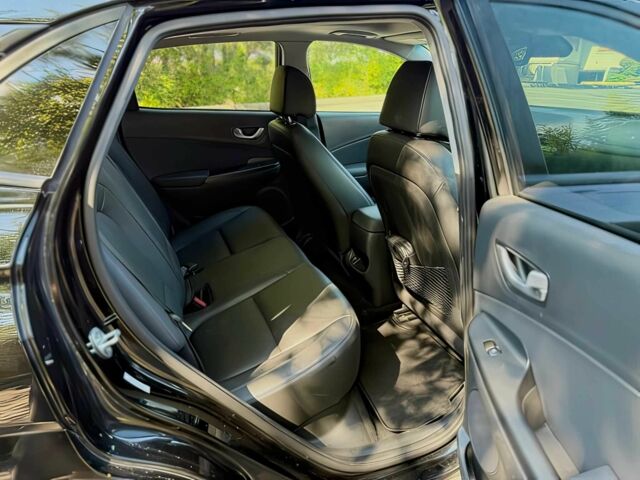 Черный Хендай Другая, объемом двигателя 0 л и пробегом 16 тыс. км за 7800 $, фото 14 на Automoto.ua