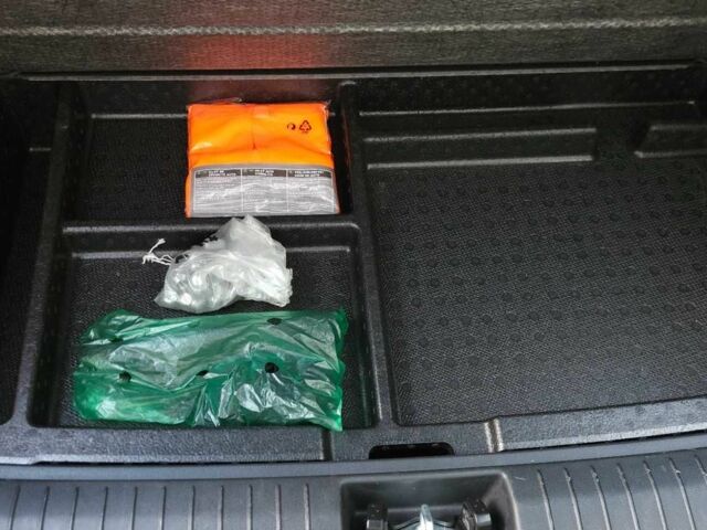 Черный Хендай Другая, объемом двигателя 0 л и пробегом 141 тыс. км за 18350 $, фото 20 на Automoto.ua