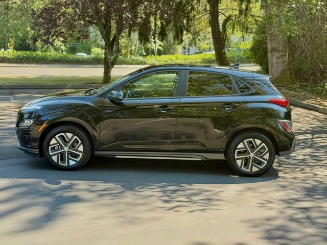 Черный Хендай Другая, объемом двигателя 0 л и пробегом 19 тыс. км за 12000 $, фото 3 на Automoto.ua