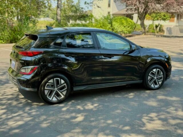 Чорний Хендай Інша, об'ємом двигуна 0 л та пробігом 25 тис. км за 11500 $, фото 4 на Automoto.ua