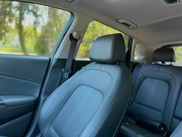 Чорний Хендай Інша, об'ємом двигуна 0 л та пробігом 25 тис. км за 11500 $, фото 8 на Automoto.ua